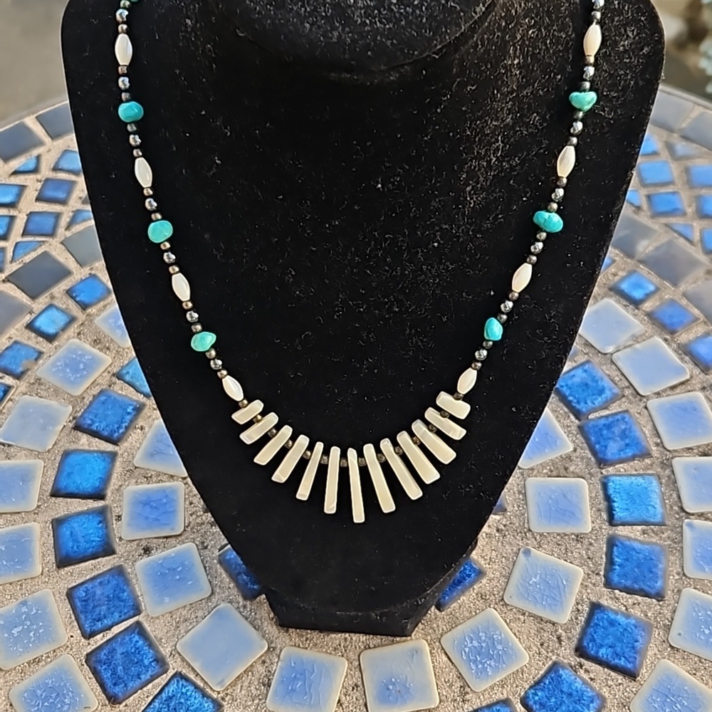 Vintage Mother of Pearl Turquoise Hematite Silvertone Beaded Necklace